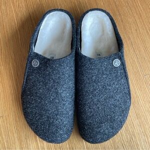 Birkenstock Zermatt Shearling Mules Sandals Dark Gray Anthracite Size 38 NEW